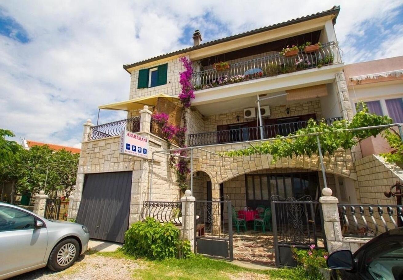 Apartments Juri Sućuraj Eksteriør bilde